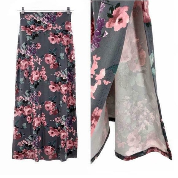 Agnes & Dora Floral Gray Maxi Skirt - Picture 2 of 4